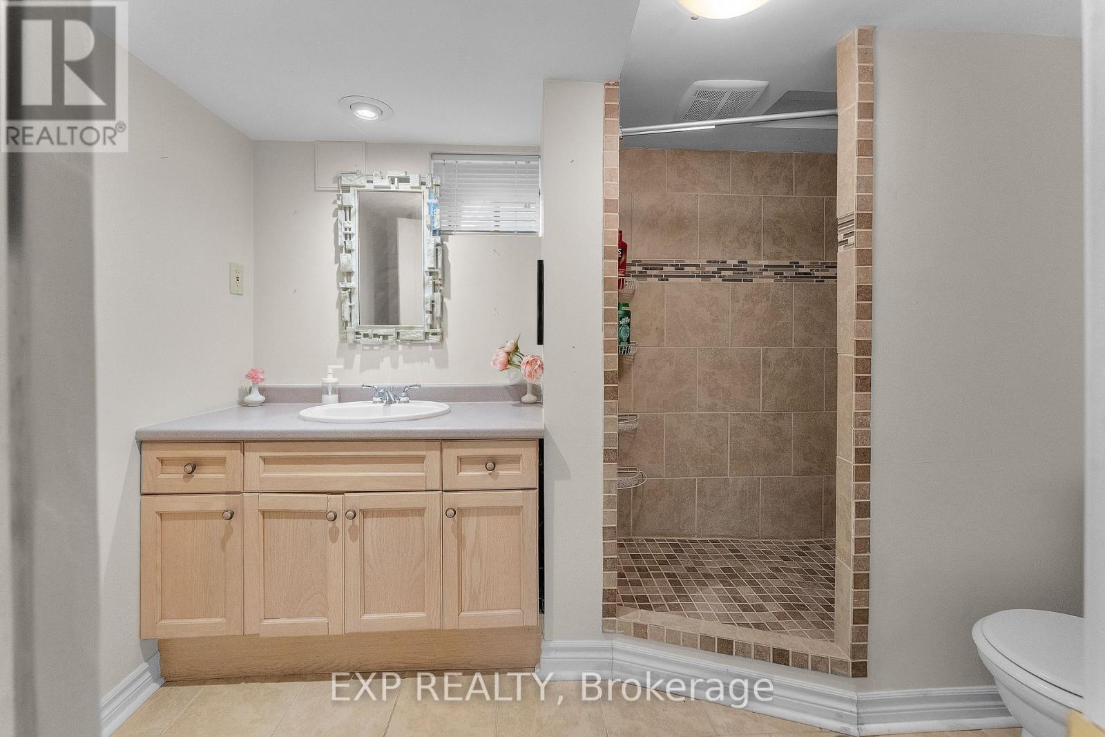 5958 Summer Street, Niagara Falls, Ontario  L2G 1M3 - Photo 25 - X12929338