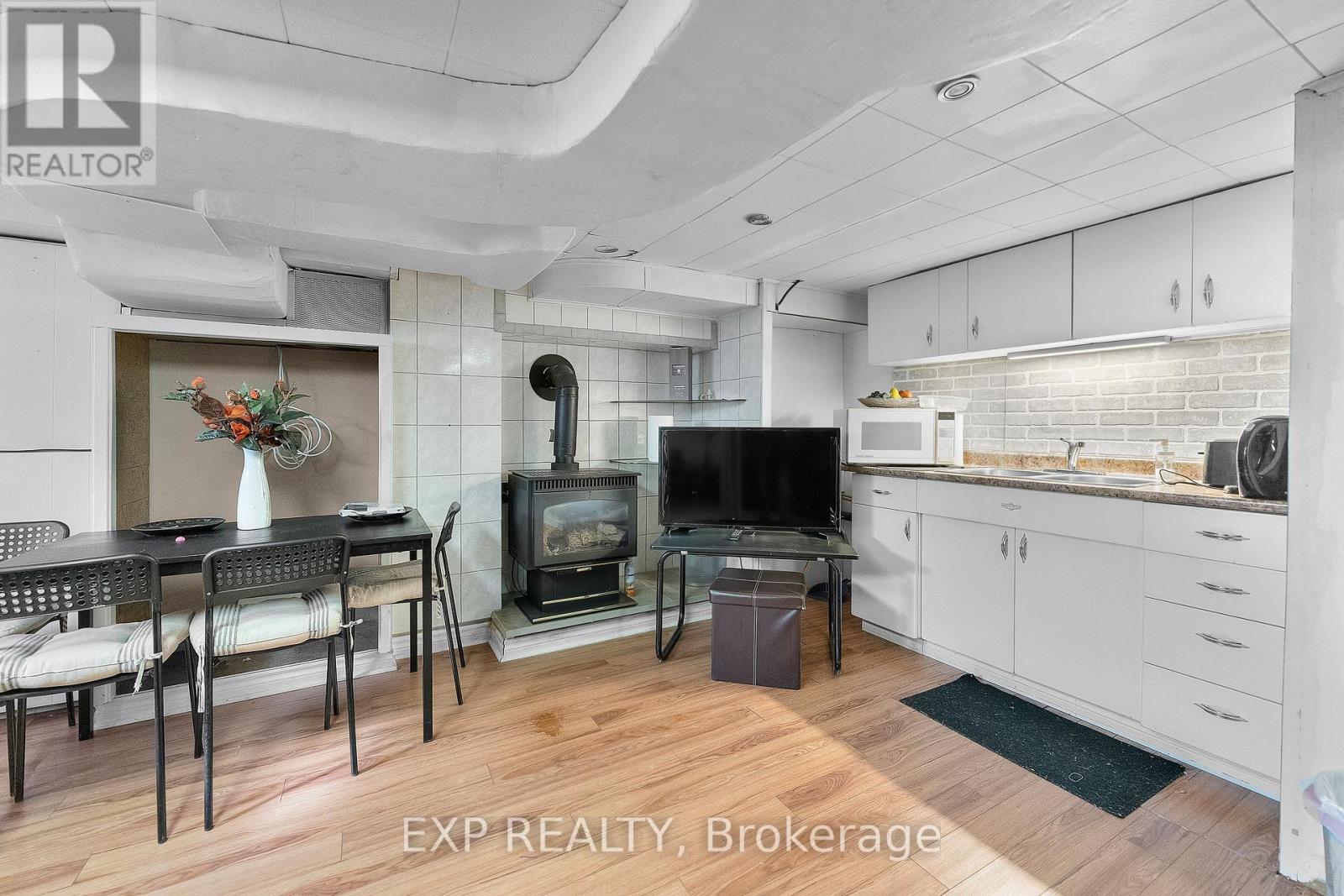 5958 Summer Street, Niagara Falls, Ontario  L2G 1M3 - Photo 27 - X12929338