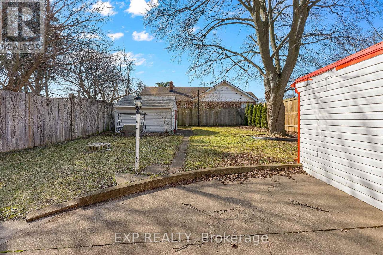 5958 Summer Street, Niagara Falls, Ontario  L2G 1M3 - Photo 30 - X12929338