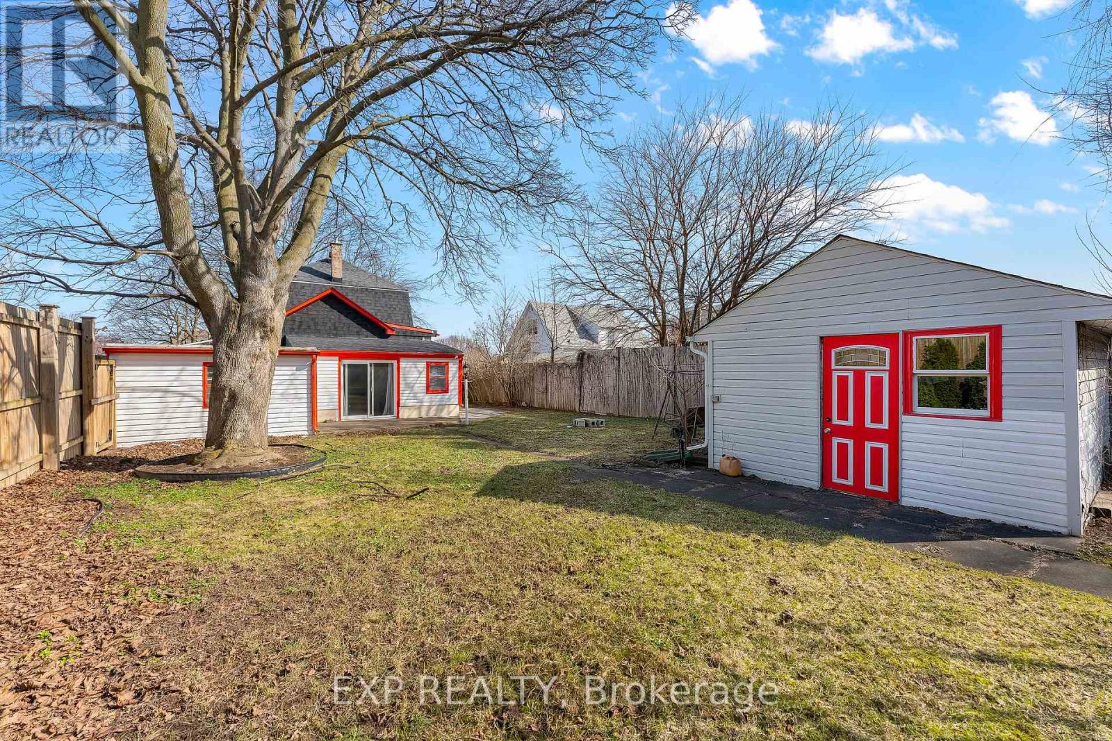 5958 Summer Street, Niagara Falls, Ontario  L2G 1M3 - Photo 34 - X12929338