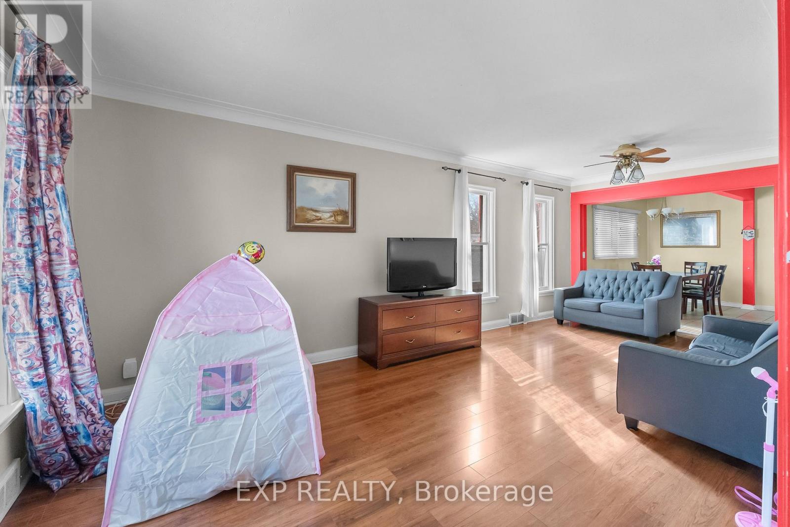 5958 Summer Street, Niagara Falls, Ontario  L2G 1M3 - Photo 7 - X12929338