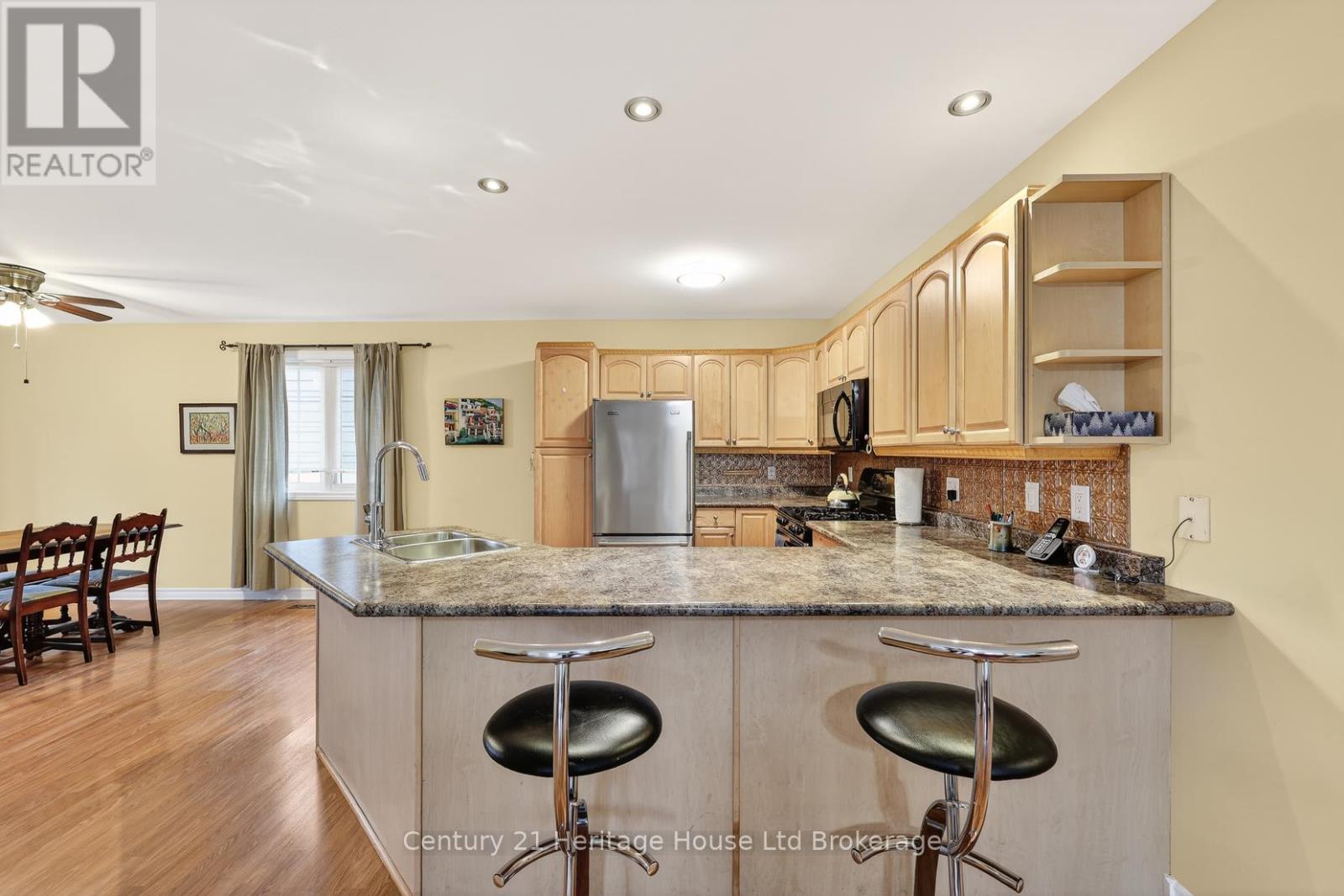 50 Wellington Avenue, Ingersoll, Ontario  N5C 1C3 - Photo 9 - X12929390