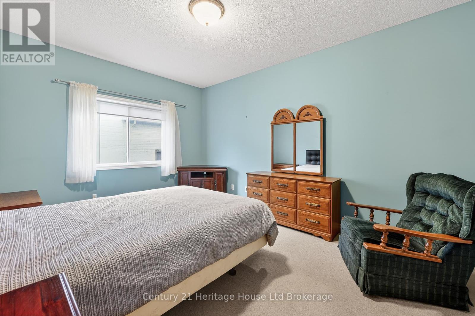 643 Southwood Way, Woodstock, Ontario  N4S 9A6 - Photo 17 - X12929392