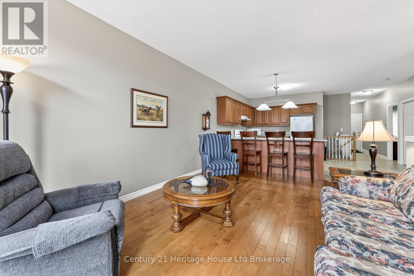 643 Southwood Way, Woodstock, Ontario  N4S 9A6 - Photo 9 - X12929392