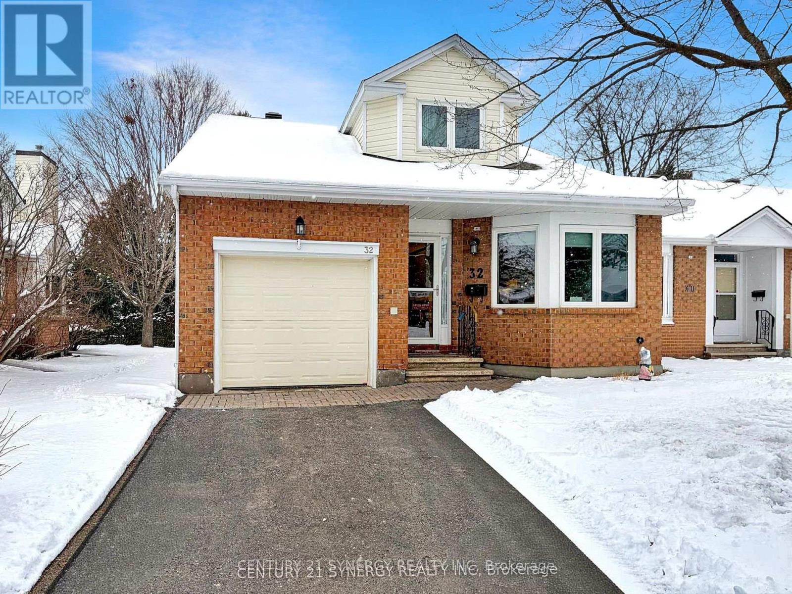 16 - 32 INNESBROOK COURT, Ottawa, Ontario