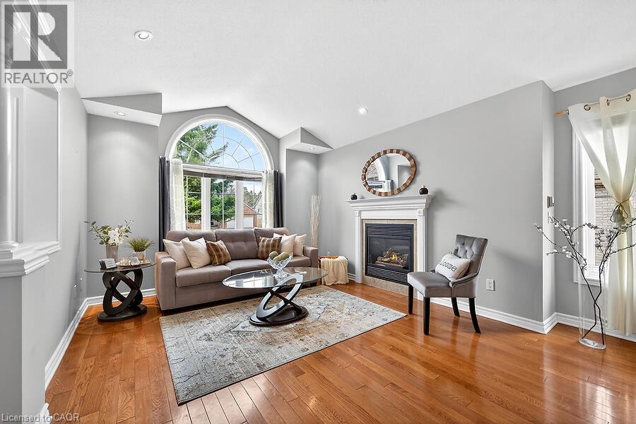 38 Cedar Park Drive, Welland, Ontario  L3C 7C8 - Photo 6 - 40810706