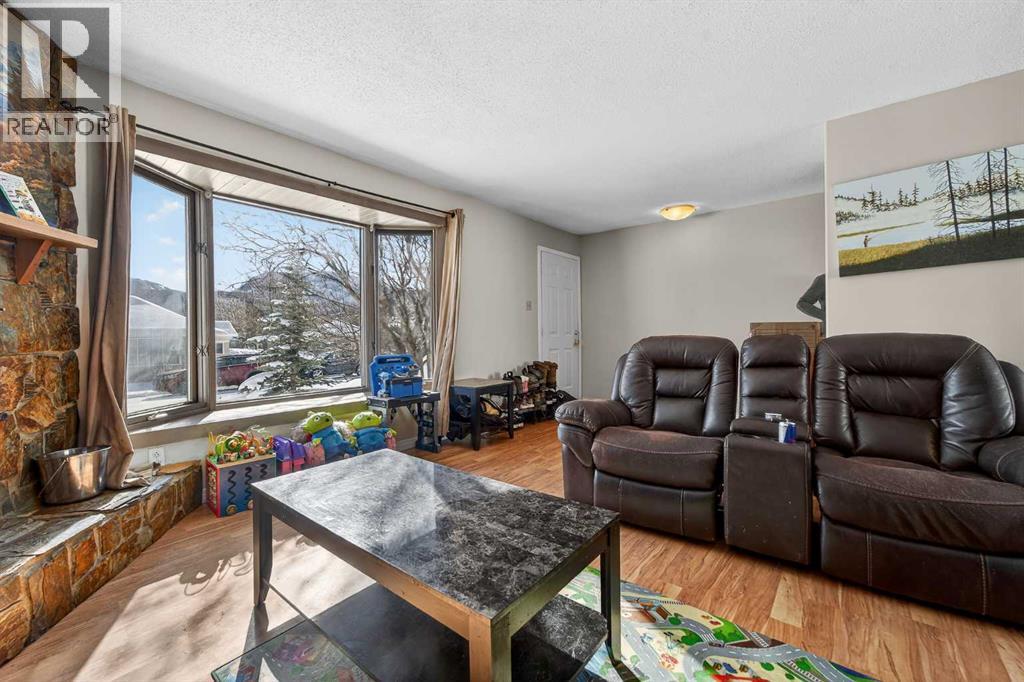 7705 24 Avenue, Coleman, Alberta  T0K 0M0 - Photo 12 - A2288535