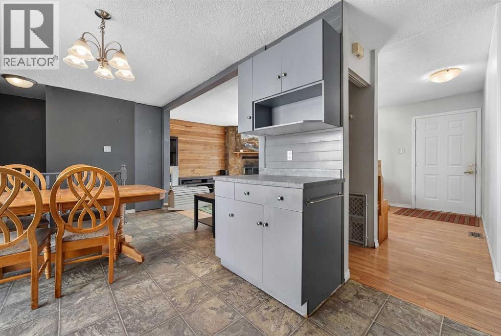 7705 24 Avenue, Coleman, Alberta  T0K 0M0 - Photo 7 - A2288535