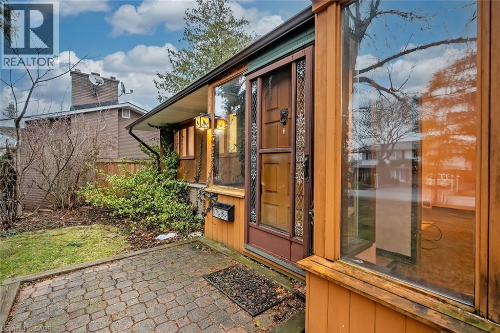 1322 Langdale Crescent, Oakville, Ontario  L6H 2K8 - Photo 4 - 40815316