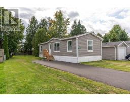 8 SUSSEX SQUARE, Georgian Bluffs, Ontario