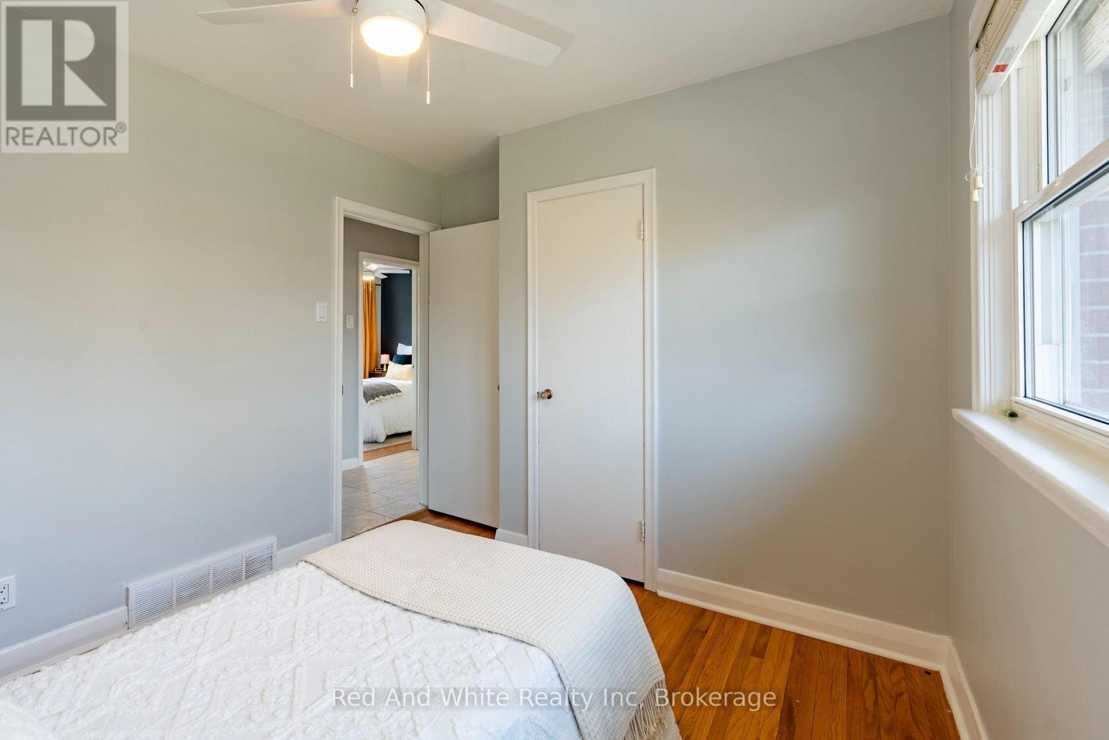 178 Bristol Street, Waterloo, Ontario  N2J 1H1 - Photo 24 - X12929450