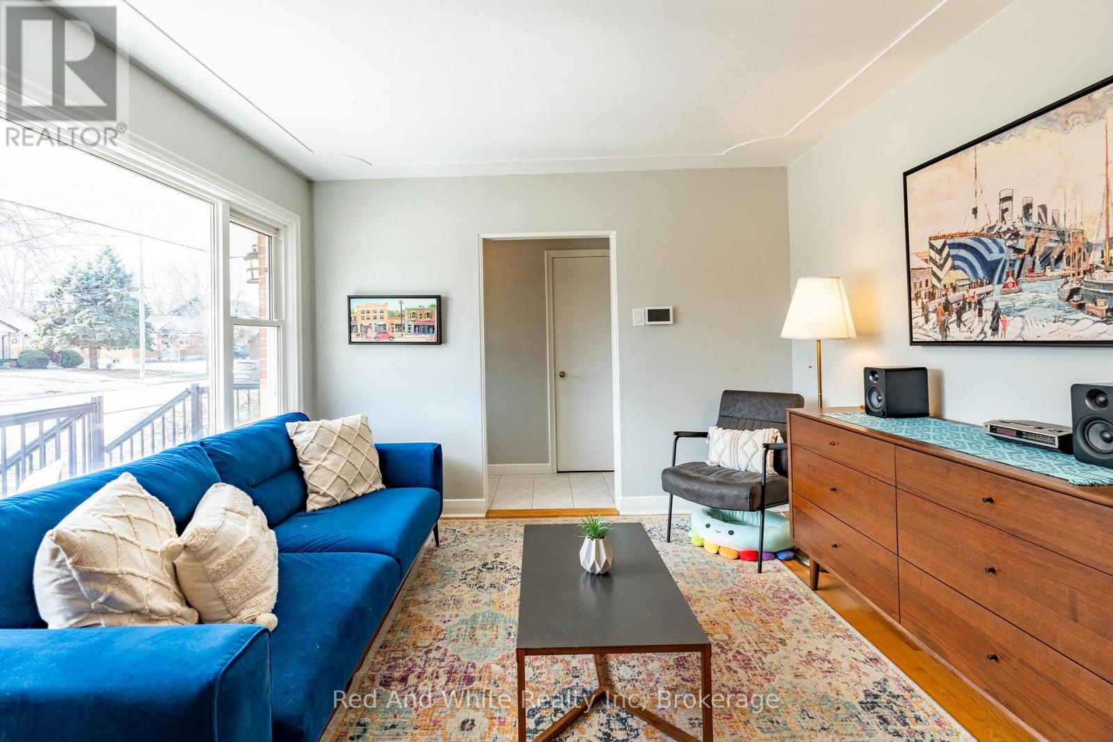 178 Bristol Street, Waterloo, Ontario  N2J 1H1 - Photo 8 - X12929450