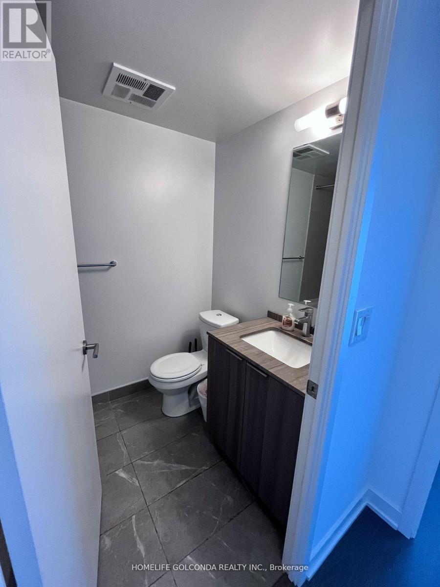 2408 - 11 Wellesley Street W, Toronto (Bay Street Corridor), Ontario  M4Y 0G4 - Photo 11 - C12929394