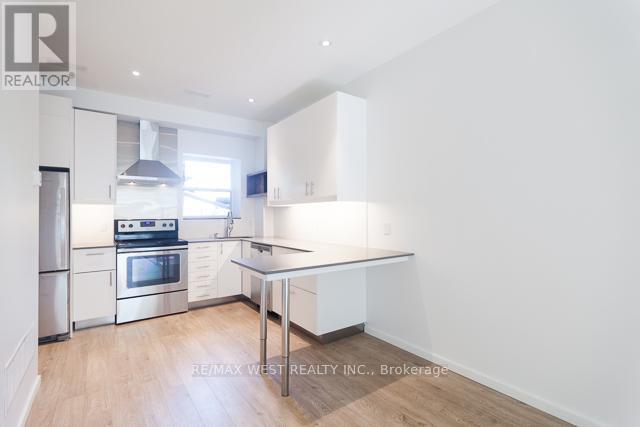 A - 1118 Queen Street W, Toronto (Trinity-Bellwoods), Ontario  M6J 1H9 - Photo 2 - C12929396