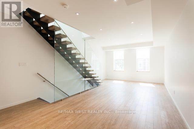 A - 1118 Queen Street W, Toronto (Trinity-Bellwoods), Ontario  M6J 1H9 - Photo 4 - C12929396