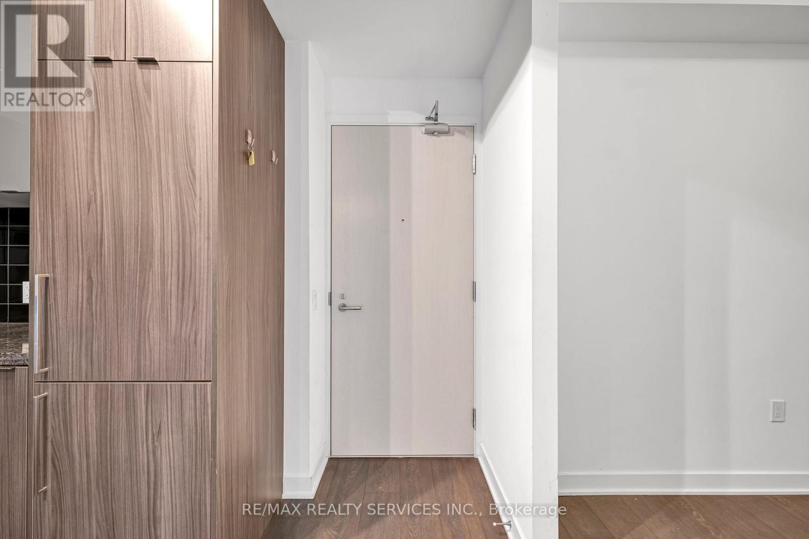 915 - 115 Blue Jays Way, Toronto, Ontario  M5V 0N4 - Photo 7 - C12929442