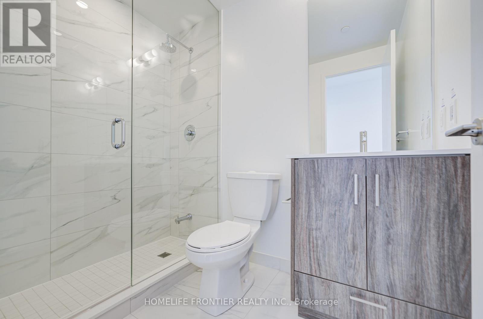 3806 - 180 Front Street E, Toronto, Ontario  M5A 0A9 - Photo 24 - C12929454