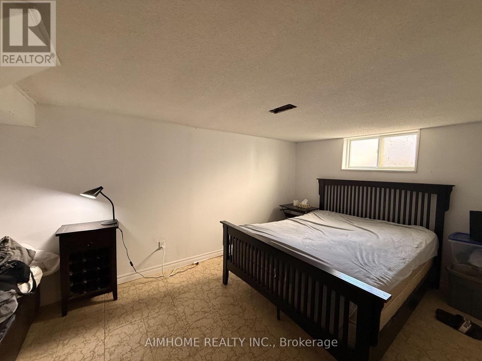 271 Rouge Hills Drive, Toronto, Ontario  M1C 2Z2 - Photo 6 - E12915578