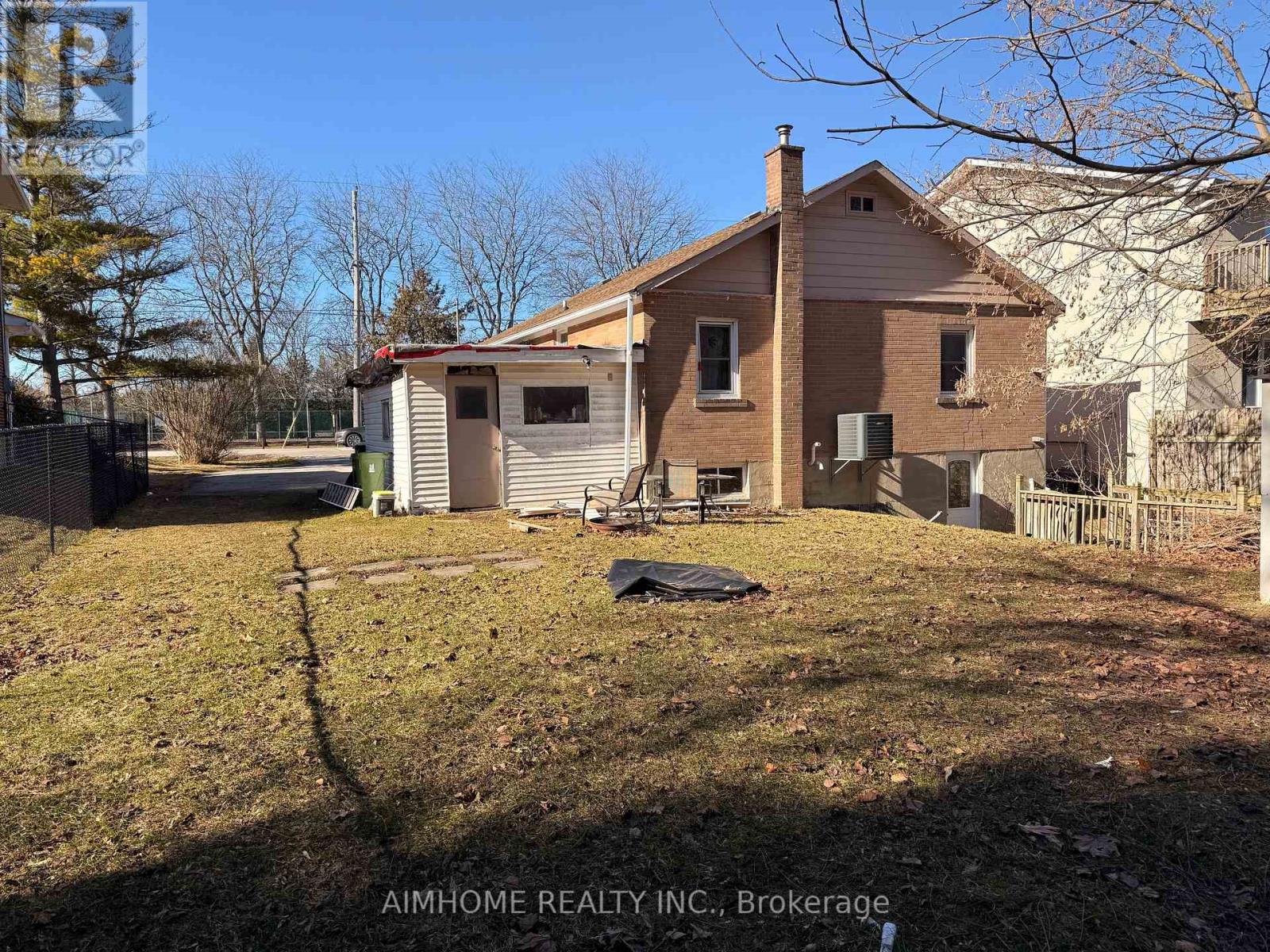 271 Rouge Hills Drive, Toronto, Ontario  M1C 2Z2 - Photo 7 - E12915578