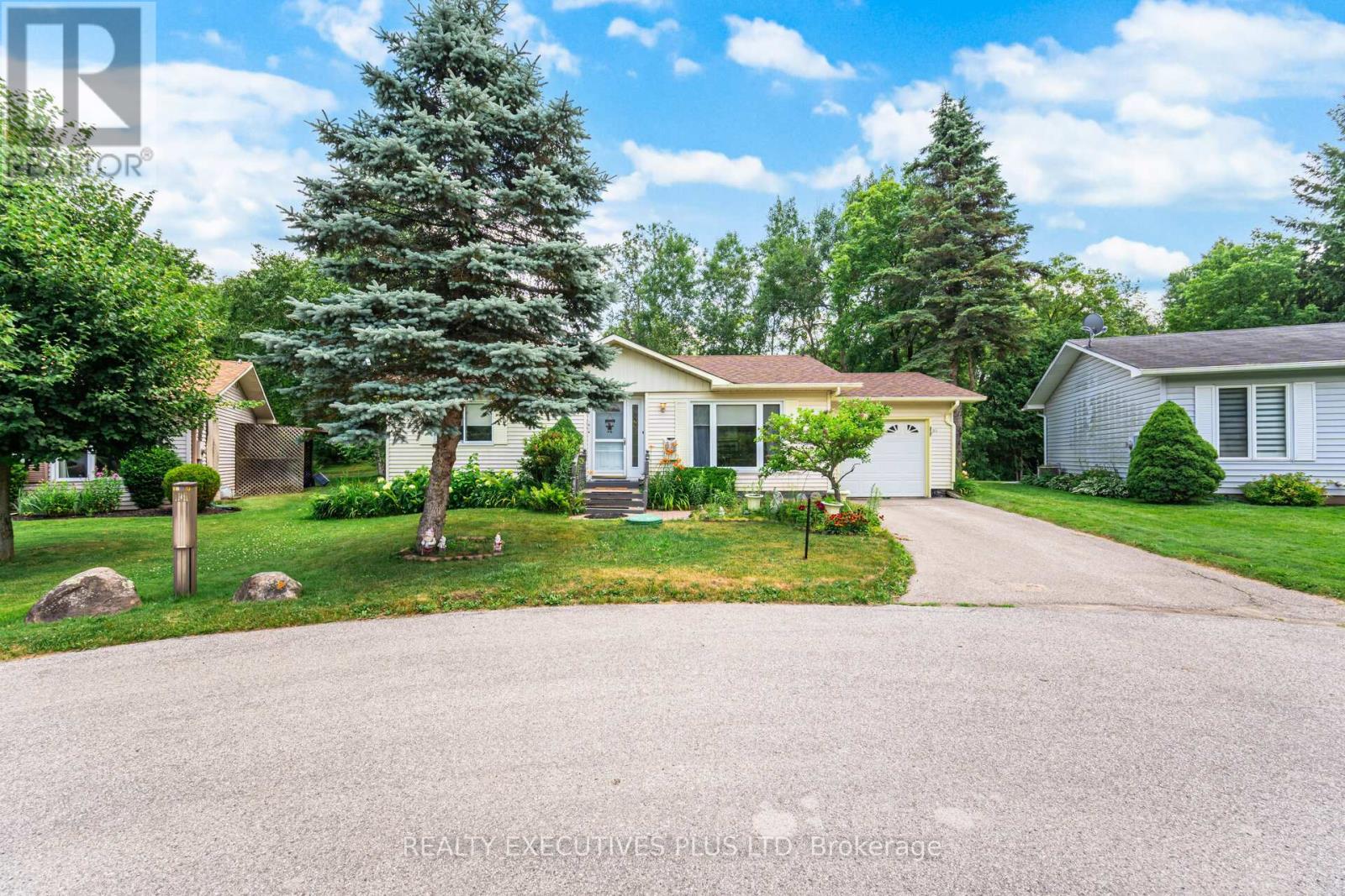 5 PINEVIEW COURT, New Tecumseth, Ontario