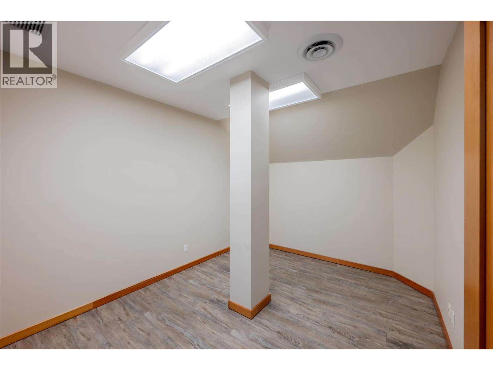 1516 Fairview Road Unit# 301, Penticton, British Columbia  V2A 6A3 - Photo 12 - 10380694