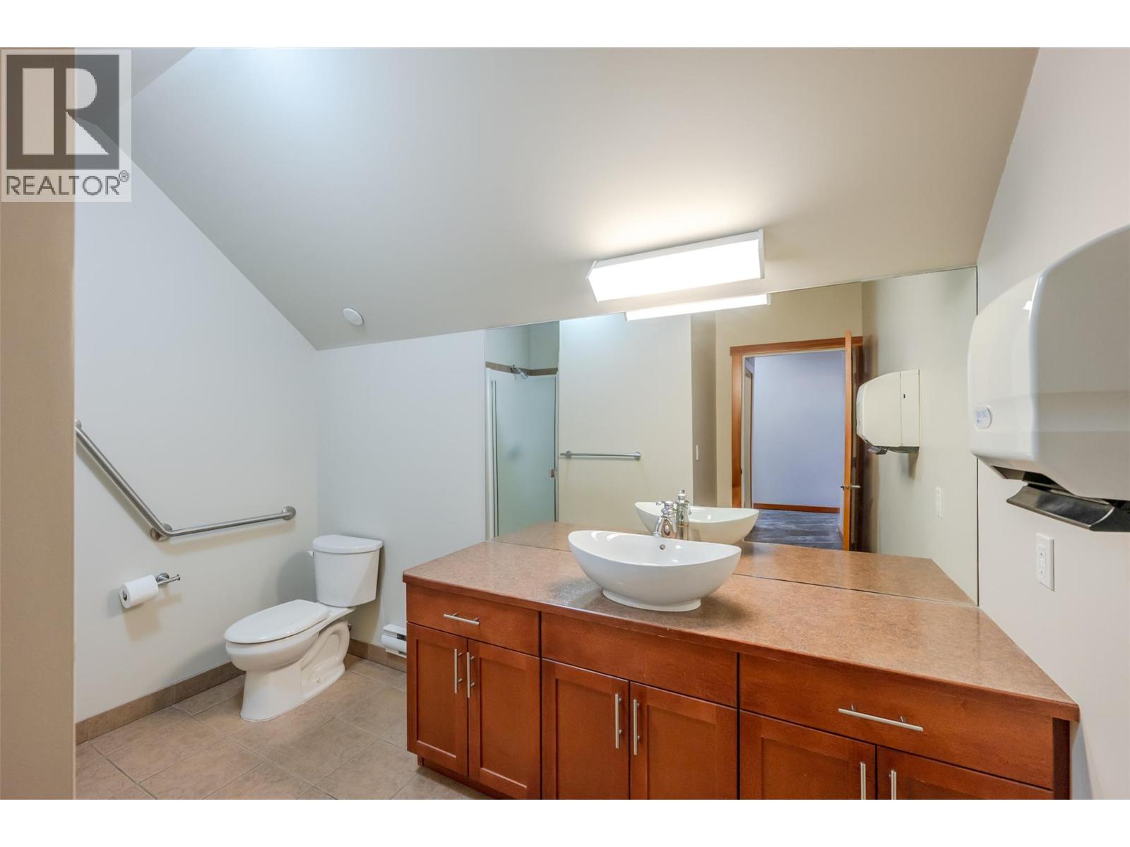 1516 Fairview Road Unit# 301, Penticton, British Columbia  V2A 6A3 - Photo 15 - 10380694