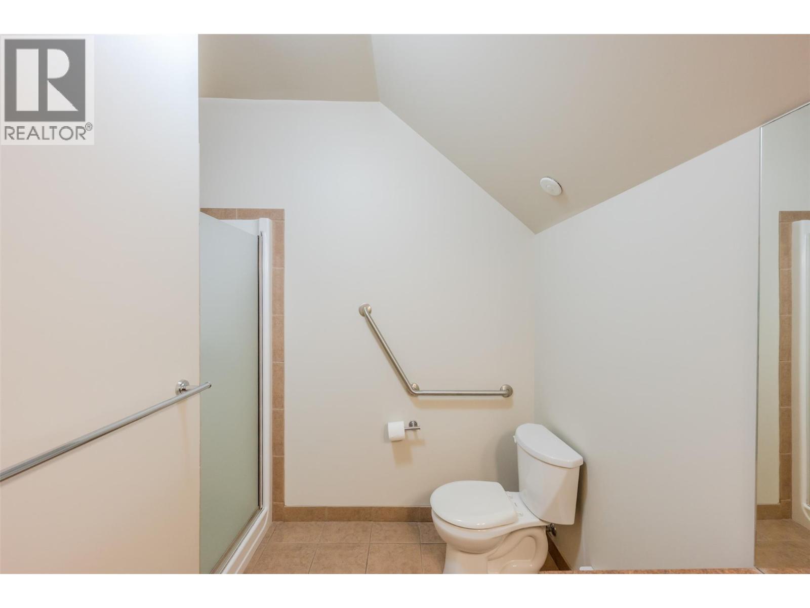 1516 Fairview Road Unit# 301, Penticton, British Columbia  V2A 6A3 - Photo 16 - 10380694