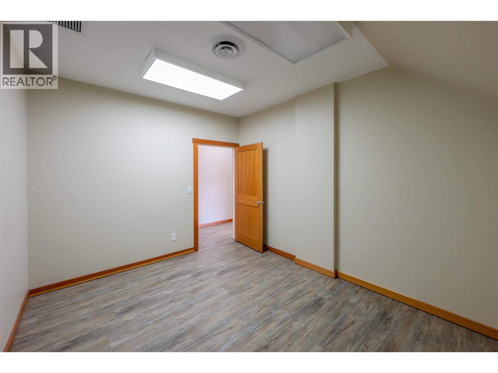 1516 Fairview Road Unit# 301, Penticton, British Columbia  V2A 6A3 - Photo 19 - 10380694