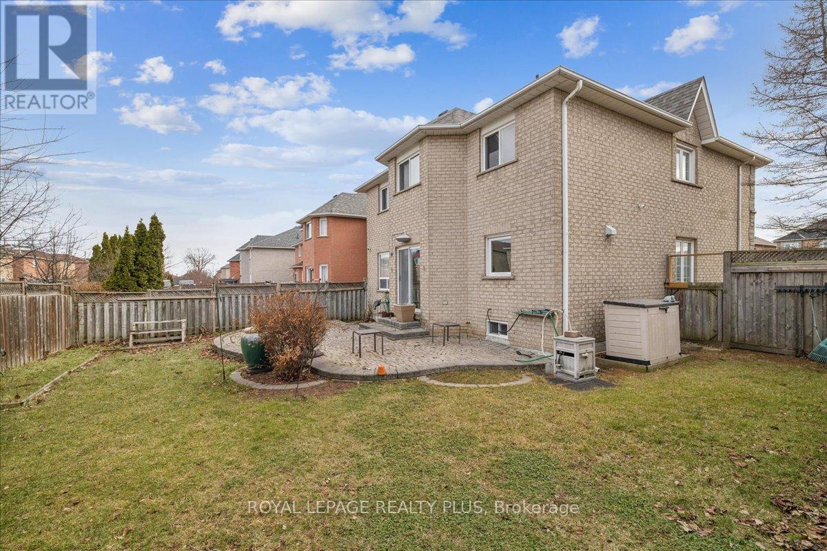 3561 Old Orchard Park Drive, Mississauga, Ontario  L5B 4E3 - Photo 45 - W12888716