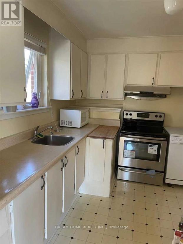 Main - 31 Sancrest Drive, Toronto (Bendale), Ontario  M1P 4A6 - Photo 3 - E12929386