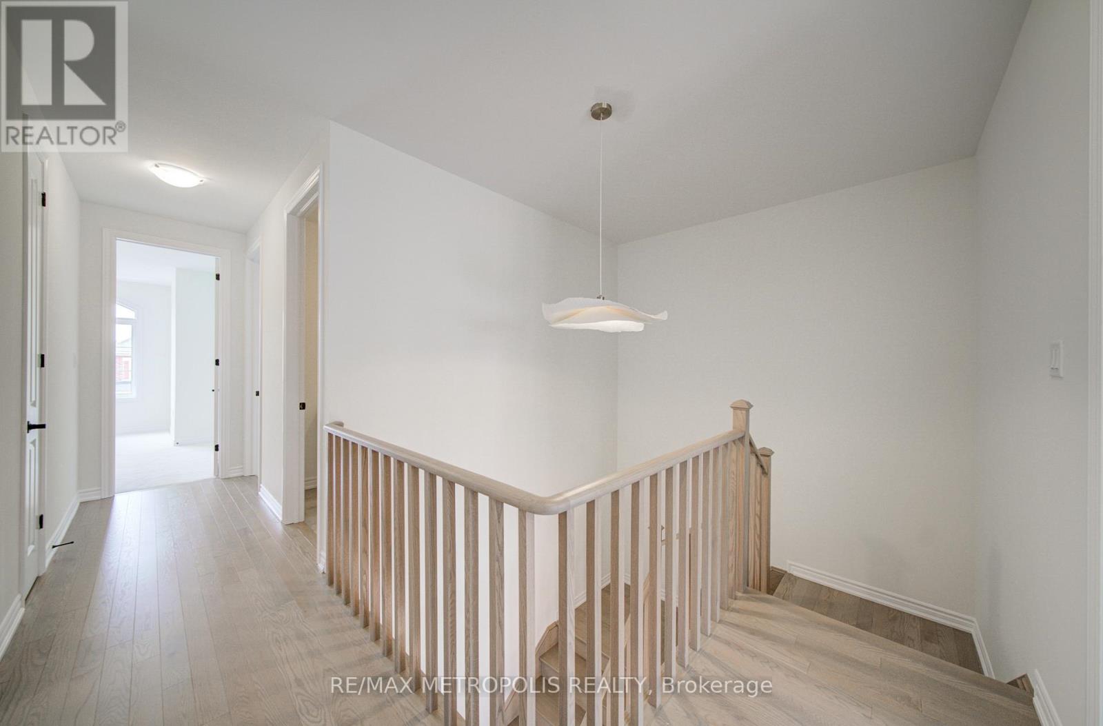 19 Kane Crescent, Aurora, Ontario  L4G 0C5 - Photo 23 - N12929274