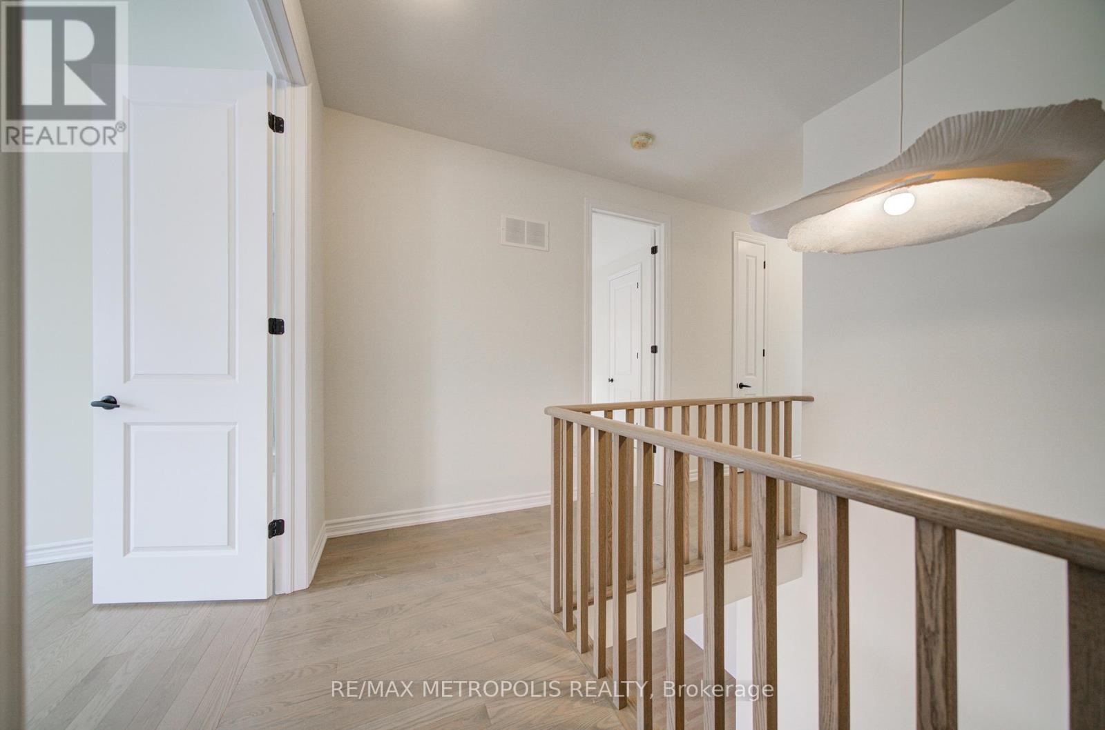 19 Kane Crescent, Aurora, Ontario  L4G 0C5 - Photo 24 - N12929274