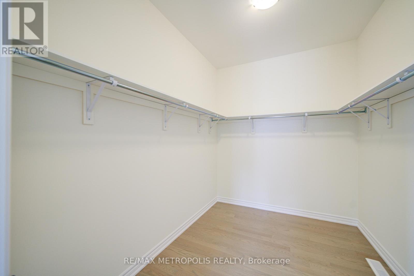 19 Kane Crescent, Aurora, Ontario  L4G 0C5 - Photo 37 - N12929274