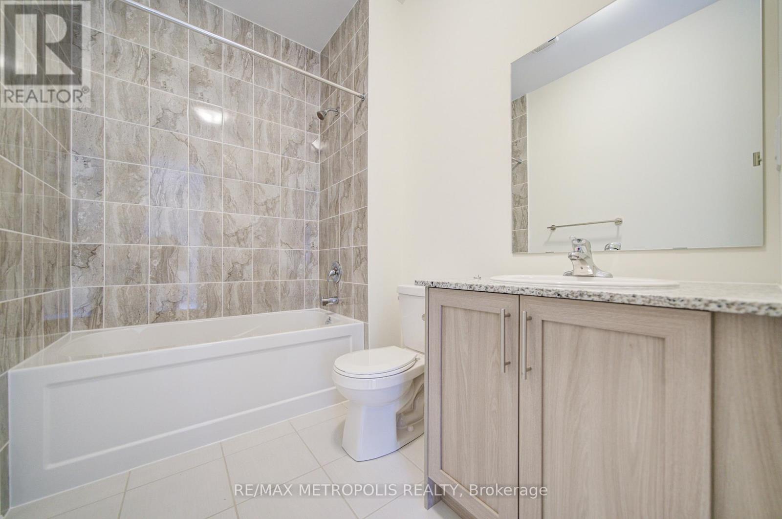 19 Kane Crescent, Aurora, Ontario  L4G 0C5 - Photo 41 - N12929274