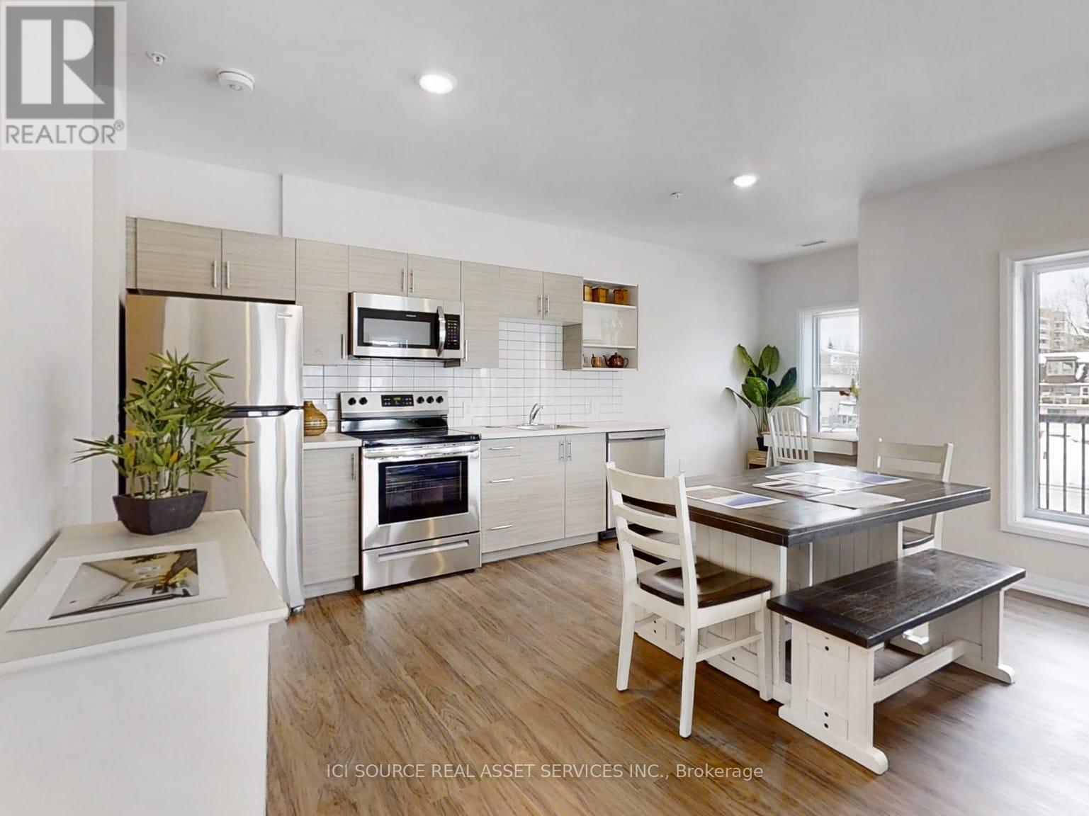 809 - 233 Dunlop Street W, Barrie, Ontario  M6C 1C1 - Photo 4 - S12929446