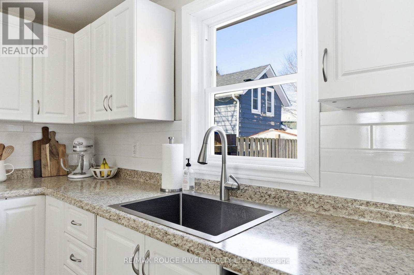 16 Margaret Street, Port Hope, Ontario  L1A 1Y3 - Photo 12 - X12823612