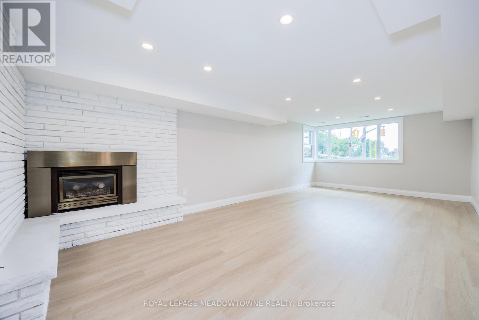 92 The Westway, Toronto (Kingsview Village-The Westway), Ontario  M9P 2B2 - Photo 40 - W12929214