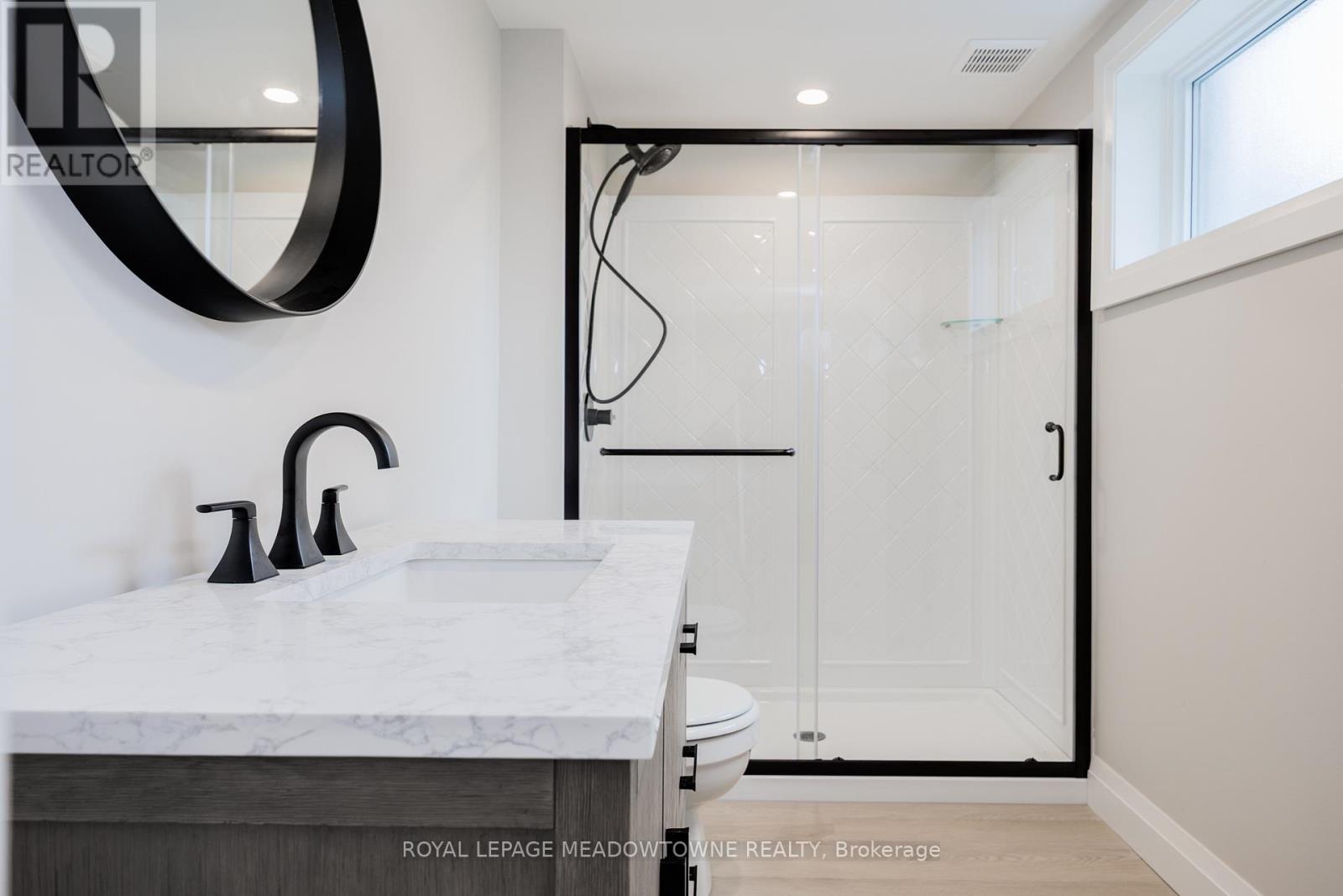 92 The Westway, Toronto (Kingsview Village-The Westway), Ontario  M9P 2B2 - Photo 45 - W12929214