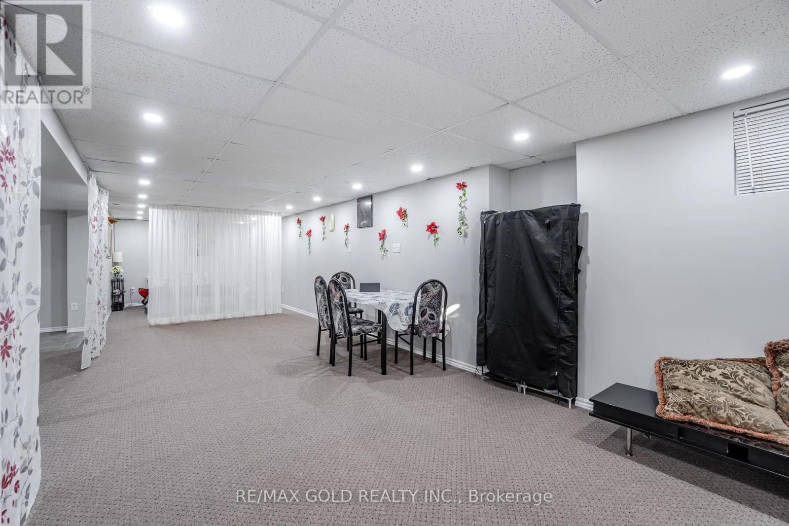 21 Nottingham Crescent, Brampton, Ontario  L6S 4G3 - Photo 18 - W12929248