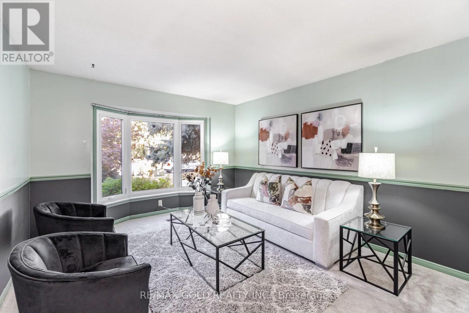 21 Nottingham Crescent, Brampton, Ontario  L6S 4G3 - Photo 8 - W12929248