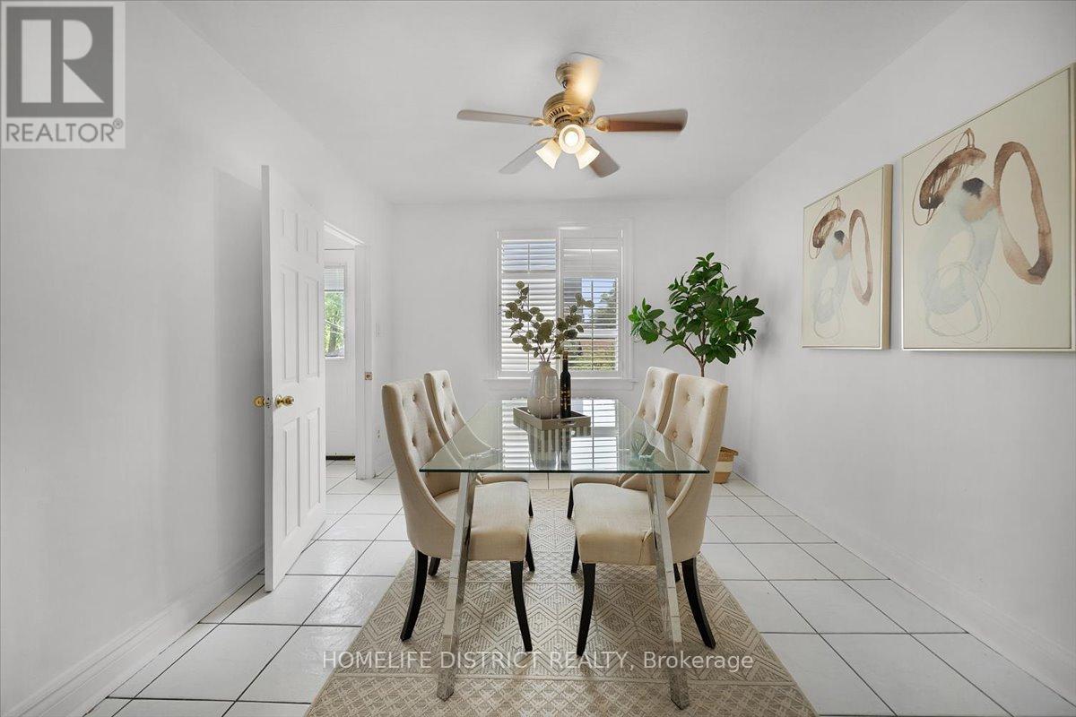 2055 Eglinton Avenue W, Toronto, Ontario  M6E 2K4 - Photo 10 - W12929276