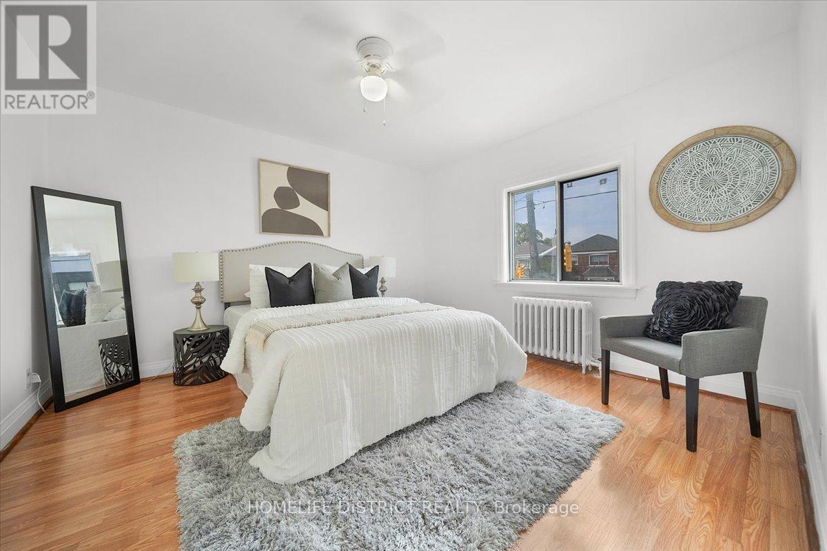 2055 Eglinton Avenue W, Toronto, Ontario  M6E 2K4 - Photo 20 - W12929276