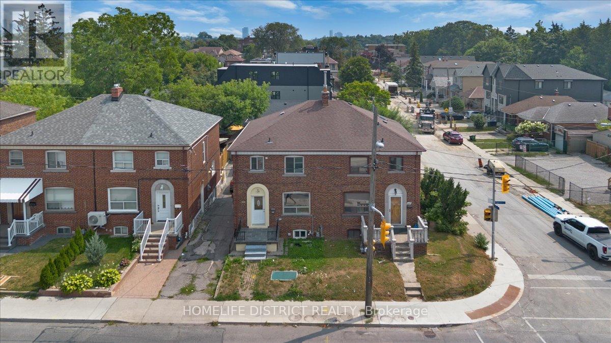 2055 Eglinton Avenue W, Toronto, Ontario  M6E 2K4 - Photo 38 - W12929276