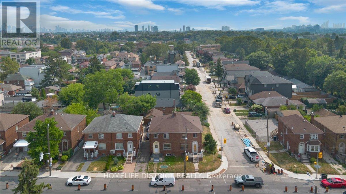 2055 Eglinton Avenue W, Toronto, Ontario  M6E 2K4 - Photo 39 - W12929276