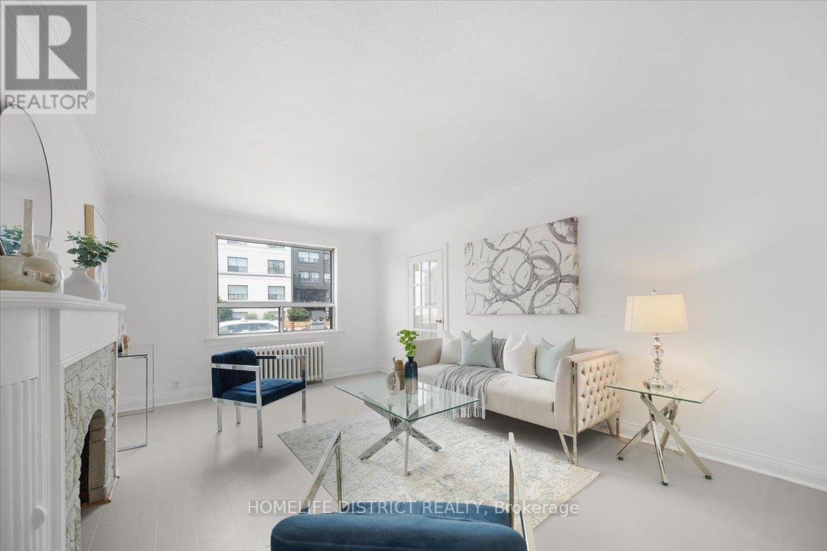 2055 Eglinton Avenue W, Toronto, Ontario  M6E 2K4 - Photo 8 - W12929276