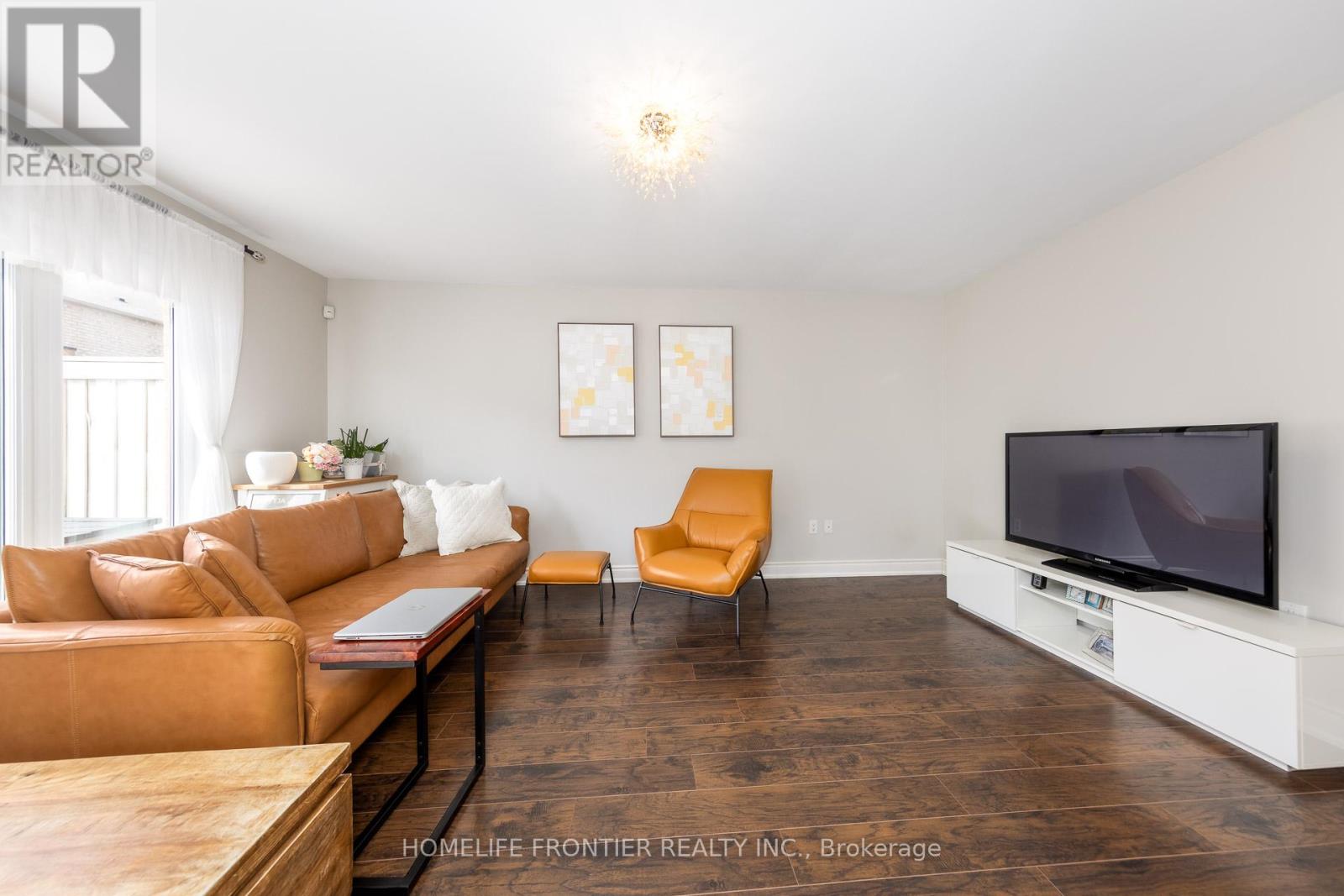 1054 Haxton Heights, Milton, Ontario  L9T 8B9 - Photo 15 - W12929288