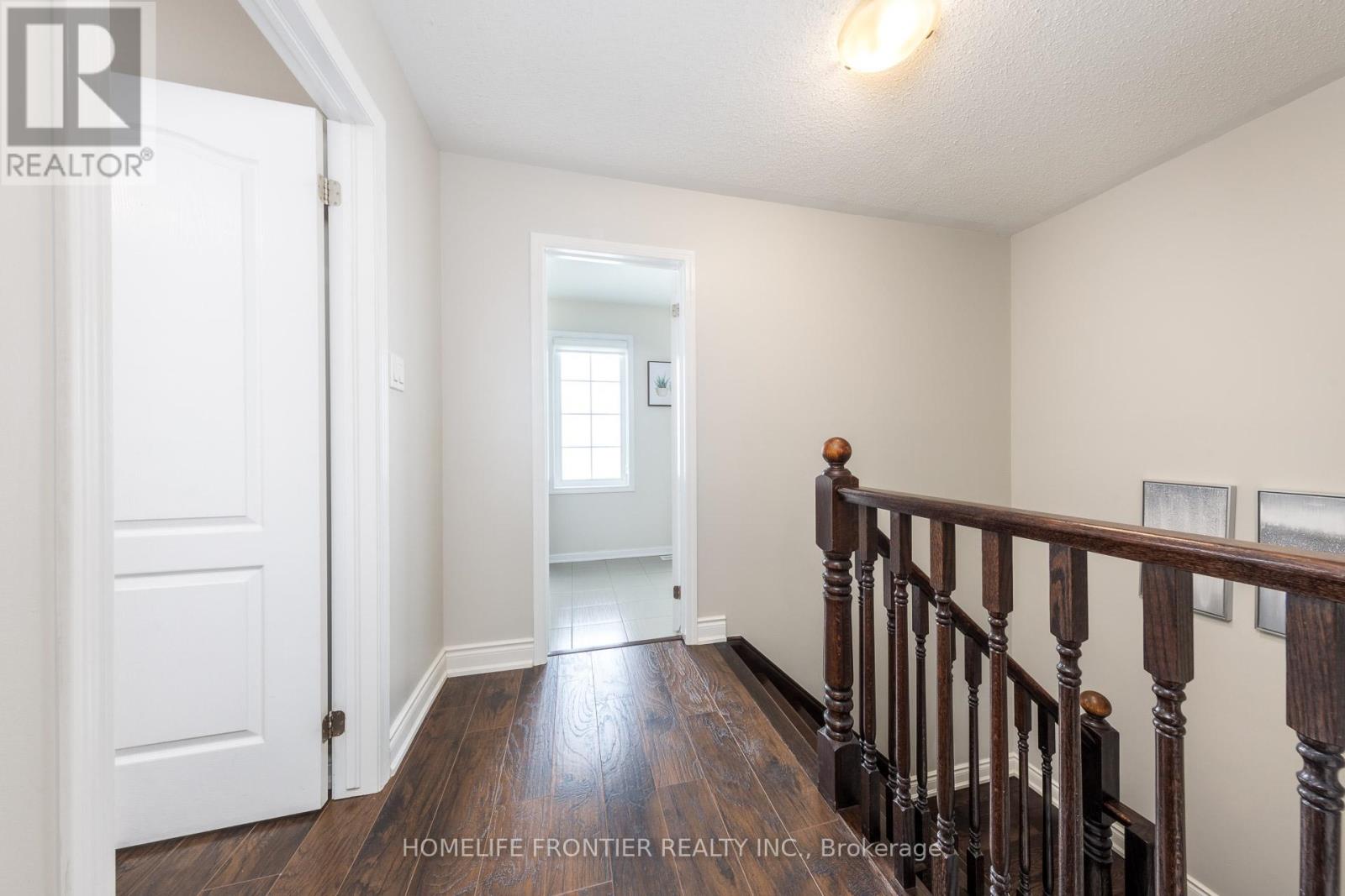 1054 Haxton Heights, Milton, Ontario  L9T 8B9 - Photo 31 - W12929288