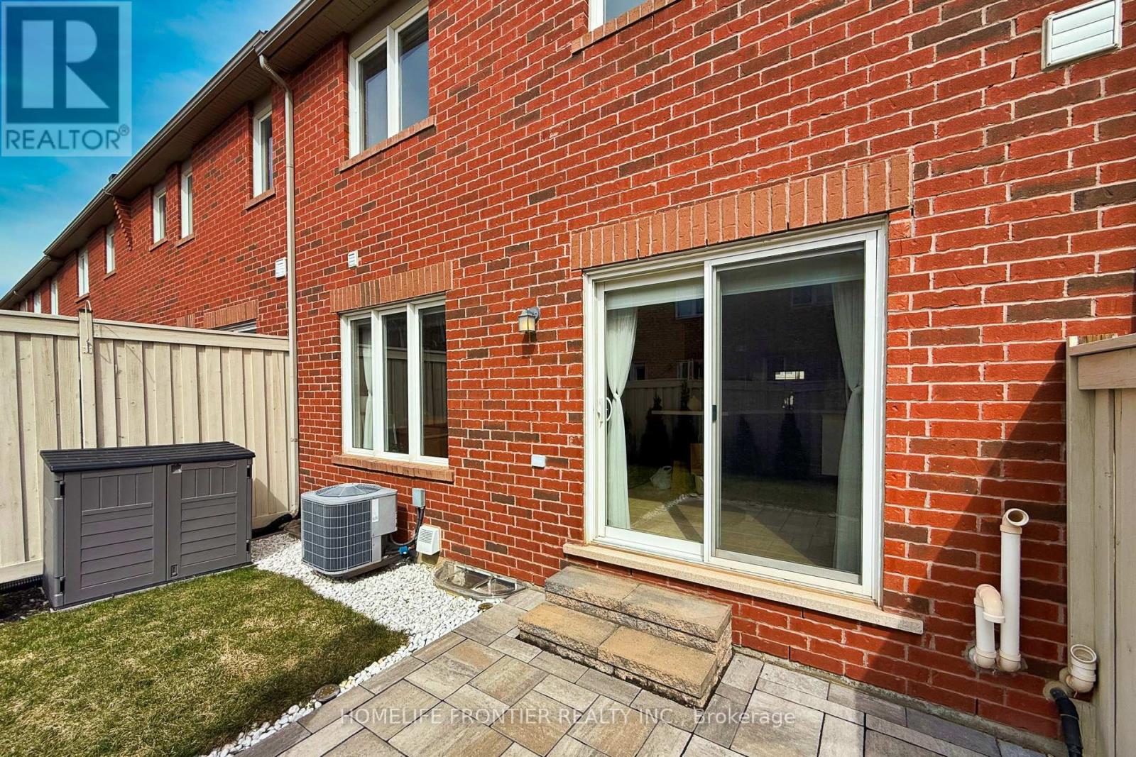 1054 Haxton Heights, Milton, Ontario  L9T 8B9 - Photo 32 - W12929288