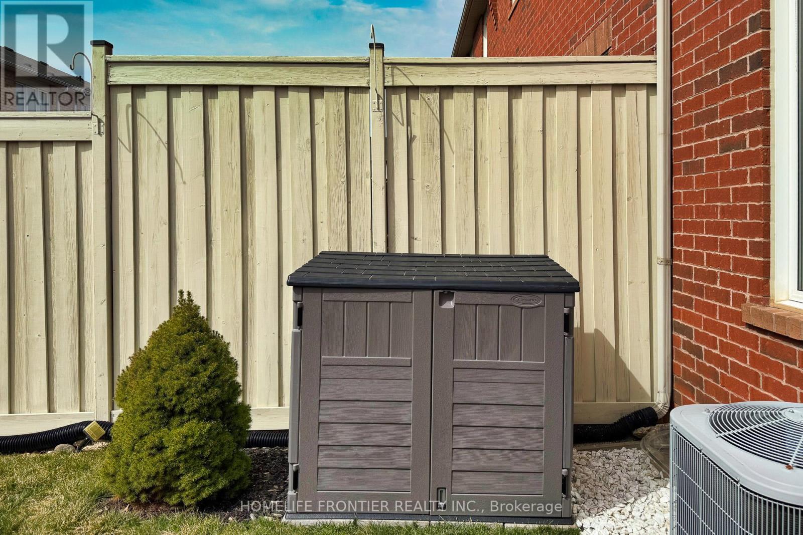 1054 Haxton Heights, Milton, Ontario  L9T 8B9 - Photo 38 - W12929288