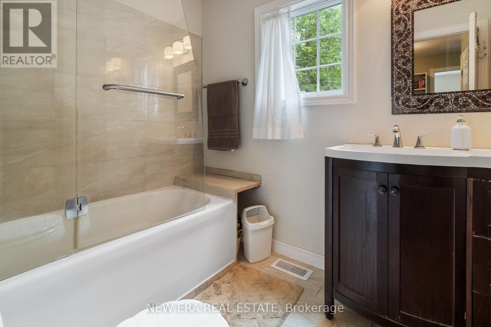 49 Credit Road, Caledon, Ontario  L7C 3J3 - Photo 30 - W12929324